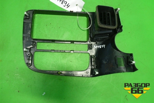 Рамка магнитолы (8002B294) для Mitsubishi Outlander с 2012-2024г (Аутлендер)