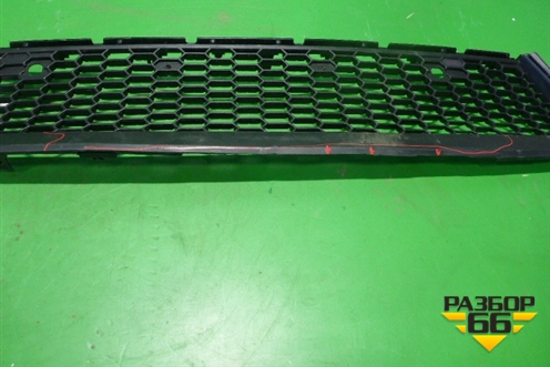 Решетка в передний бампер центральная (после 2014г) (5311260170) для Lexus GX-460 с 2009г (ГХ)