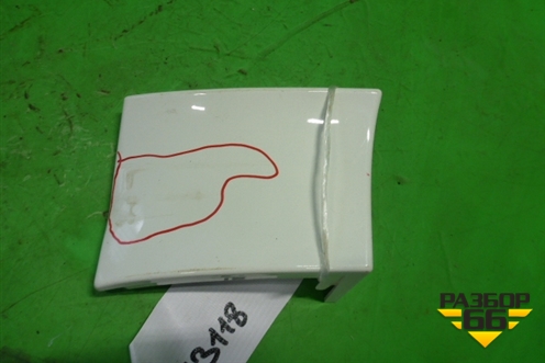 Планка под фонарь правая (5L6813346A) для Skoda Yeti с 2009г (Етти)