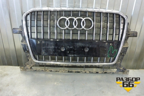 Решетка радиатора (после 2012г под парктроник) (8R0853651R) для Audi Q5 c 2008-2017г (Ку 5)