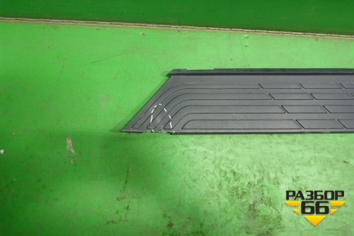 Накладка подножки левой (7656A057) для Mitsubishi Pajero/Montero с 2007г (Паджеро 4/Монтеро)