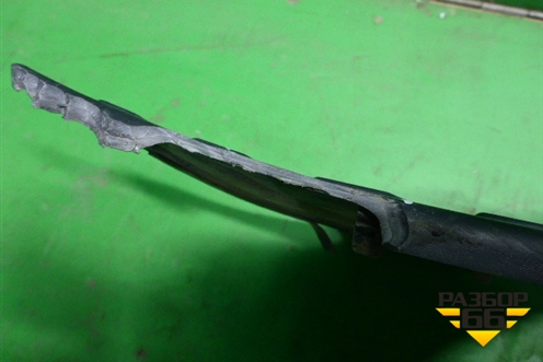 Накладка подножки левой (7656A057) для Mitsubishi Pajero/Montero с 2007г (Паджеро 4/Монтеро)