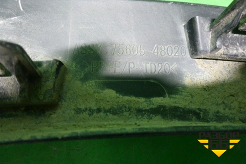 Накладка заднего крыла правого (7560548020) для Lexus RX 350 c 2015г (РХ)