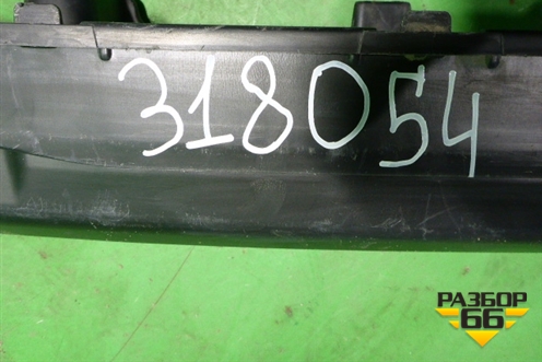 Кронштейн заднего бампера центральный (4M0807458) для Audi Q7 c 2015г (Ку 7)