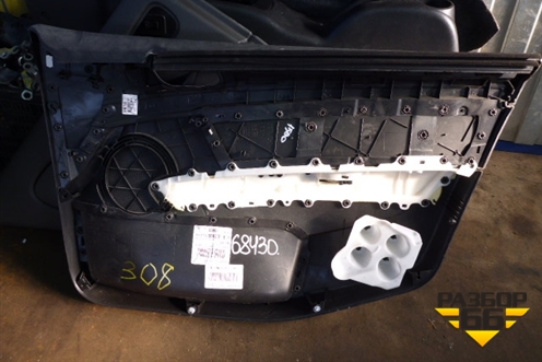 Обшивка двери передней левой под электрику для Peugeot 308 с 2007-2014г