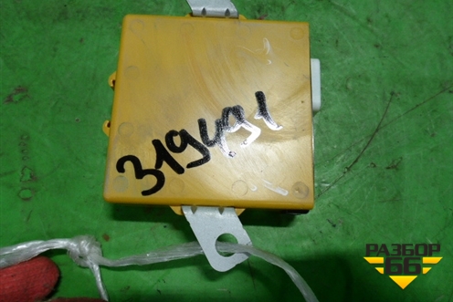 Блок электронный (управления левым зеркалом) (8943048030) для Lexus RX 300/330/350 с 2003-2009г (РХ)