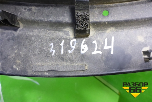 Накладка двери задней правой (на арку внутренняя) (6785748030) для Lexus RX 350 c 2015г (РХ)