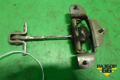 Ограничитель двери левой  (1930649) для Scania 5 R Series с 2004-2016г