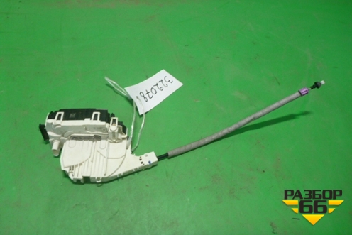 Замок двери задней левой (4 контакта) (A0997305500) для Mercedes Benz CLA C117 с 2013г (ЦЛА)