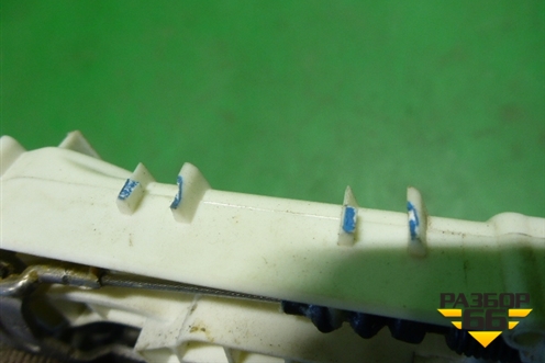 Замок двери задней левой (4 контакта) (A0997305500) для Mercedes Benz CLA C117 с 2013г (ЦЛА)