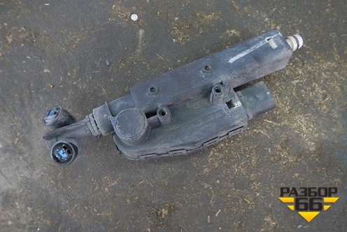 Форсунка омывателя фары левая (4E0955965A) для Audi A8 с 2002-2010г (А8)