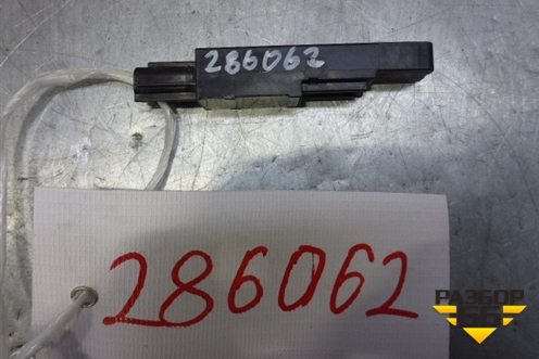 Антенна электрическая (дистанционного управления) (8999260020) для Toyota Land Cruiser (200) с 2008г (Ленд Крузер)