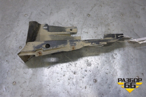 Пыльник заднего бампера правый (8U0825214) для Audi Q3 с 2011-2018г (Ку 3)