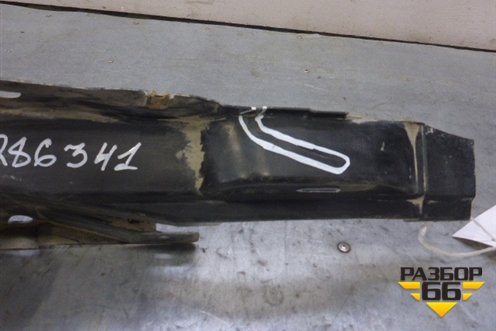 Пыльник заднего бампера правый (8U0825214) для Audi Q3 с 2011-2018г (Ку 3)