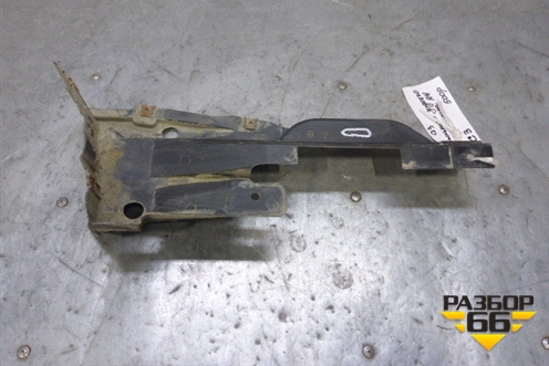 Пыльник заднего бампера правый (8U0825214) для Audi Q3 с 2011-2018г (Ку 3)