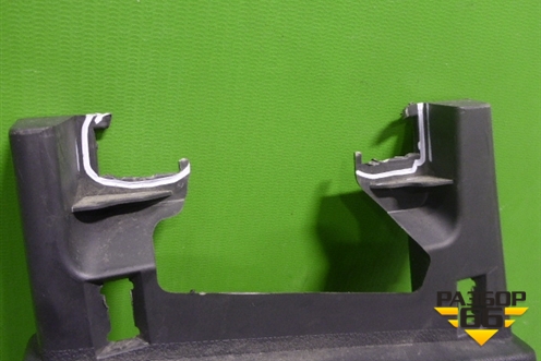 Обшивка стойки центральная нижняя левая (9683127777) для Peugeot 3008 с 2010-2016г