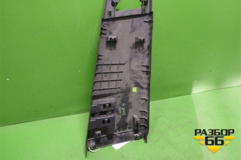 Обшивка стойки центральная нижняя левая (9683127777) для Peugeot 3008 с 2010-2016г