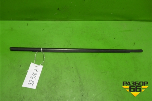 Накладка стекла заднего правого для Peugeot 3008 с 2010-2016г