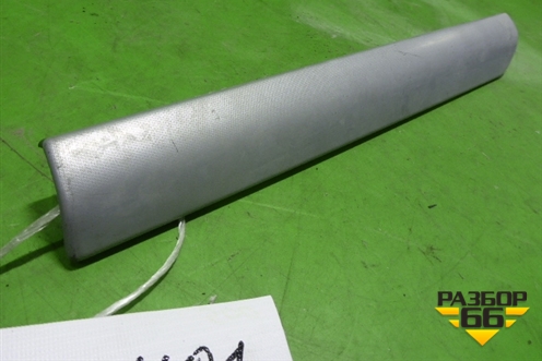 Накладка на торпедо (правая) (13162510) для Opel Zafira B с 2005-2012г (Зафира Б)