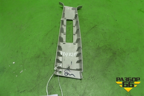 Обшивка стойки центральная верхняя правая (769139U000) для Nissan Note (Е11) с 2005-2013г (Нот)