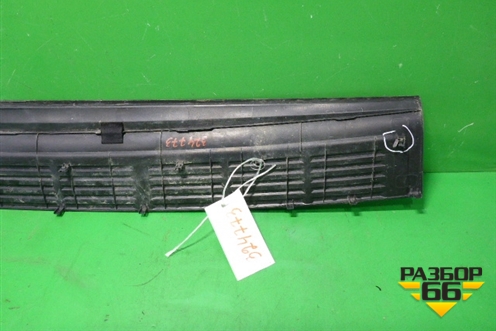 Накладка заднего бампера (до 2012г) (5216260040) для Toyota Land Cruiser (200) с 2008г (Ленд Крузер)