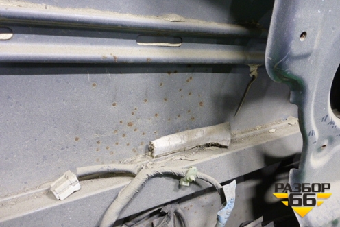 Дверь передняя левая (правый руль) для Nissan Primera (P12E) с 2001-2008г (Примера)