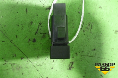 Кнопка аварийной сигнализации (KD45664H0) для Mazda CX 5 с 2012-2016г (СХ5)