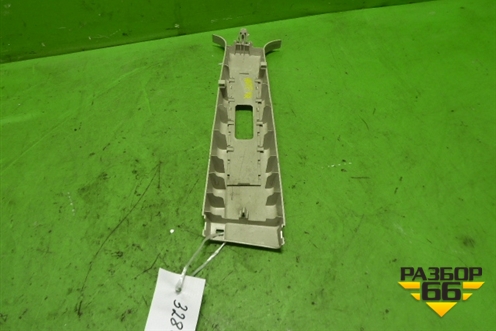 Обшивка стойки центральная верхняя правая (бежевый салон) (769139U000) для Nissan Note (Е11) с 2005-2013г (Нот)