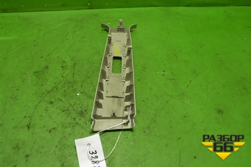 Обшивка стойки центральная верхняя левая (бежевый салон) (769149U000) для Nissan Note (Е11) с 2005-2013г (Нот)