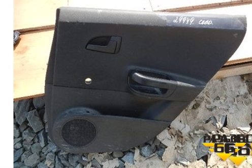 Обшивка двери задней правой под механику 5ти дверный хетчбэк для Kia Ceed с 2006-2012г (Сид 1)