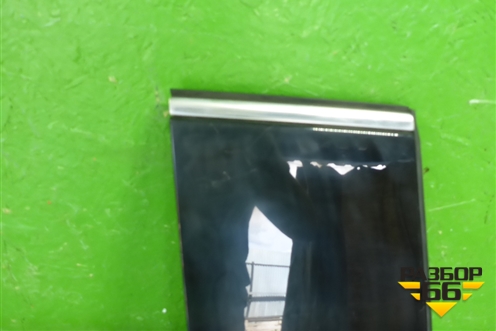 Накладка стойки (центральная правая) (877913N500) для Hyundai Equus с 2010г (Экус)