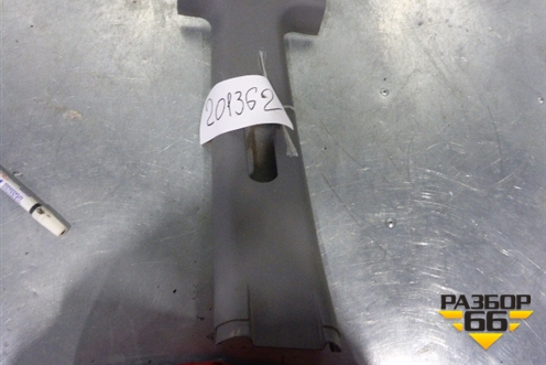 Обшивка стойки центральная верхняя левая (8583025100) для Hyundai Aсcent с 2000г (Акцент)