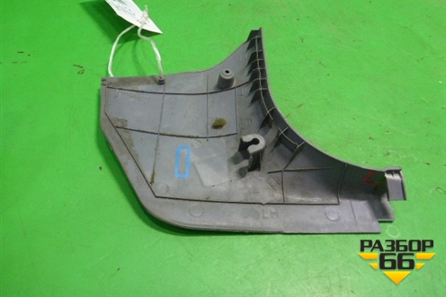 Накладка порога внутренняя переднего левого (передняя часть) (858252D000) для Hyundai Elantra 3 (XD) с 2000-2010г (Элантра)