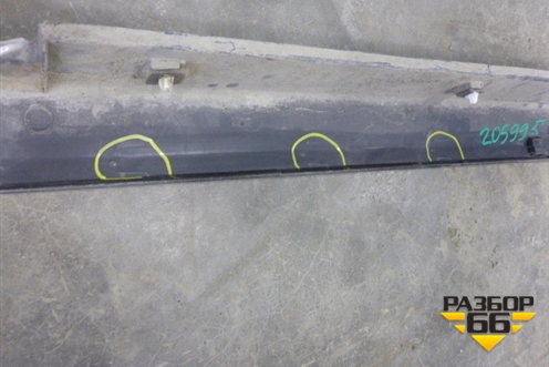 Накладка на порог наружная левая (87753B8000) для Hyundai Santa Fe с 2012-2018г (Санта Фе)