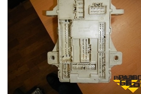 Блок предохранителей салонный (919502H510) для Hyundai Elantra 4 (HD) с 2006-2011г (Элантра)