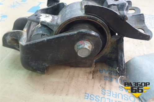 Опора КПП левая (с кронштейном) для Hyundai Elantra 3 (XD) с 2000-2010г (Элантра)