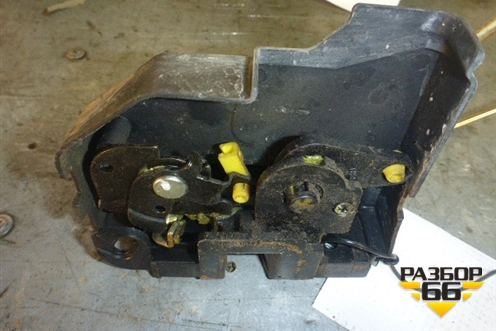 Замок двери передней правой для Hyundai Getz с 2002г (Гетц)