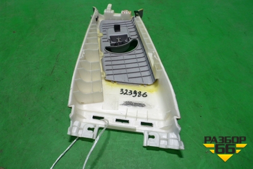 Обшивка стойки центральная верхняя правая (858403Z000) для Hyundai i40 с 2011г (Ай40)