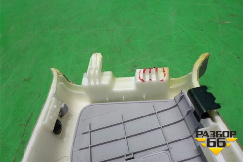 Обшивка стойки центральная верхняя правая (858403Z000) для Hyundai i40 с 2011г (Ай40)