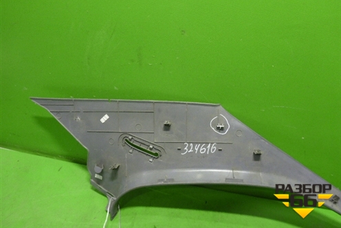 Обшивка стойки задняя верхняя правая (седан) (8586025000) для Hyundai Aсcent с 2000г (Акцент)