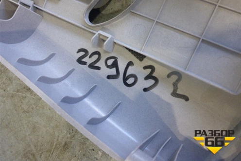 Обшивка стойки центральная верхняя правая (858403X000) для Hyundai Elantra 5 с 2010-2016г (Элантра)