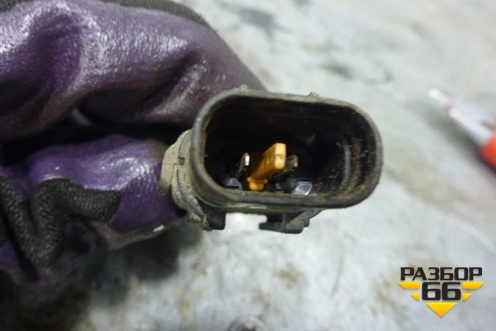 Датчик давления масла (2.0л G4JP) для Hyundai Sonata-5 с 2001г (Соната)