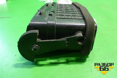 Дефлектор воздушный центральный (правый) для Hyundai Matrix с 2001-2010г (Матрикс)