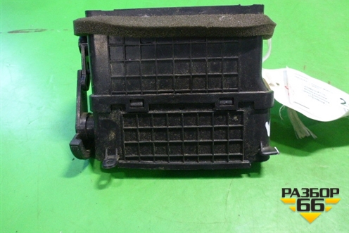 Дефлектор воздушный центральный (правый) для Hyundai Matrix с 2001-2010г (Матрикс)