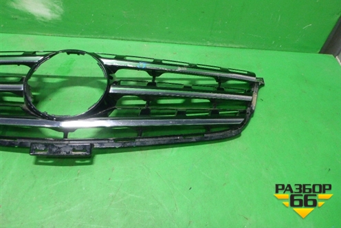 Решетка радиатора (A1668800123) для Mercedes Benz ML-Klass W166 c 2011г (МЛ)