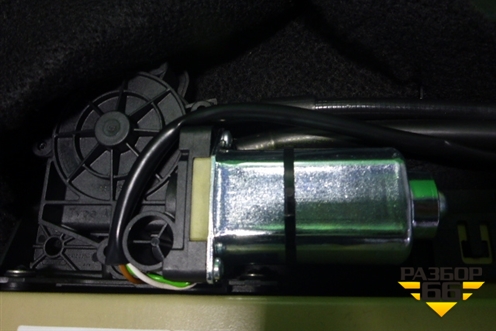 Шторка солнцезащитная (4G5861325C) для Audi A6 (C7) с 2011-2018г (А6)