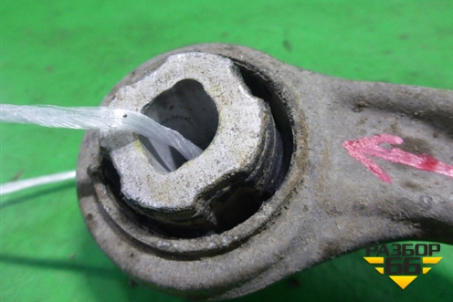 Рычаг задний продольный правый для Peugeot 407 с 2004г