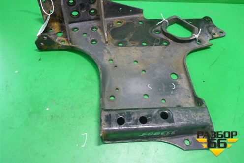 Кронштейн усилителя переднего бампера левый  (9413104490) для Mercedes Benz TRUCK Axor 2 с 2004г (Аксор)