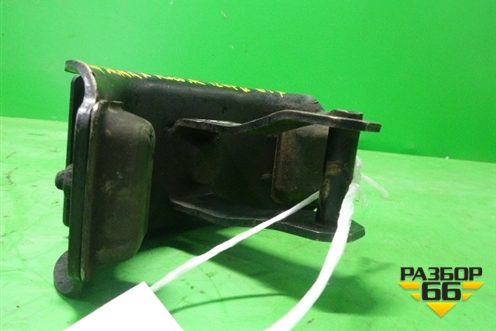 Замок кабины (ответная часть) для Isuzu ELF (N-series) с 2006-2014г (Эльф)