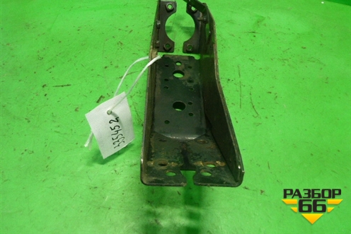 Кронштейн кабины (правый задний) для Isuzu ELF (N-series) с 2006-2014г (Эльф)